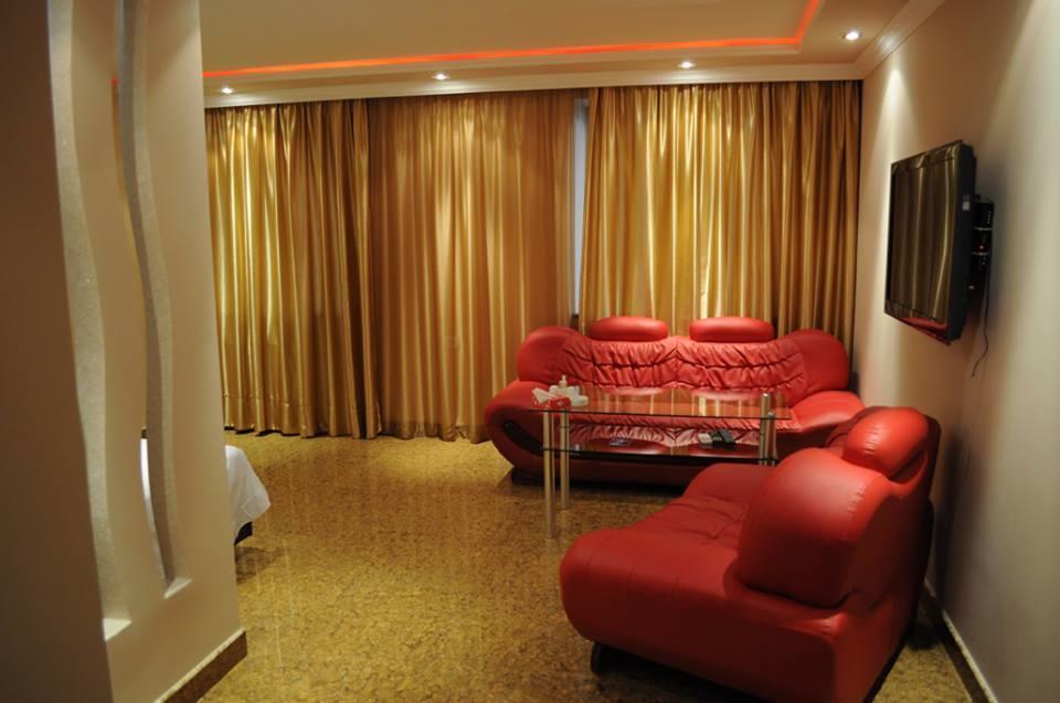 Hotel Apollon エレバン エクステリア 写真