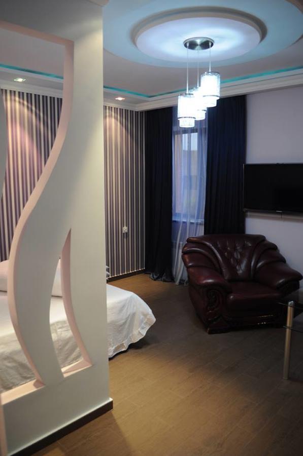 Hotel Apollon エレバン エクステリア 写真