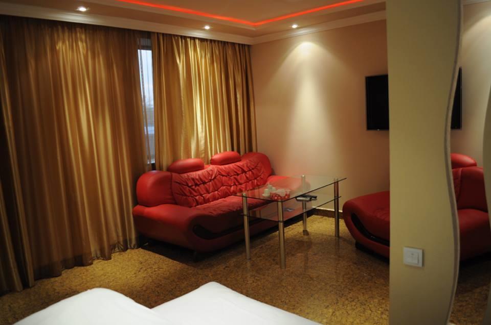 Hotel Apollon エレバン エクステリア 写真