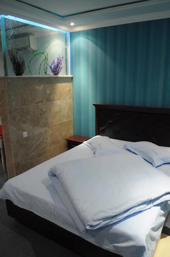 Hotel Apollon エレバン エクステリア 写真