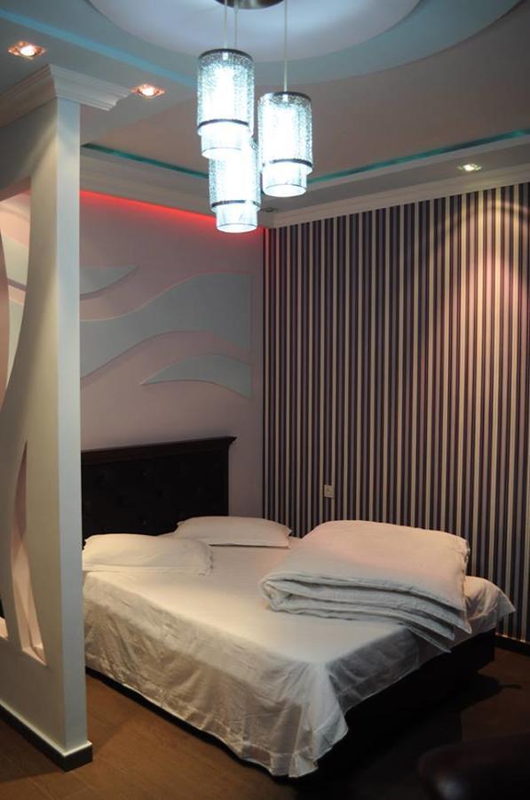 Hotel Apollon エレバン エクステリア 写真